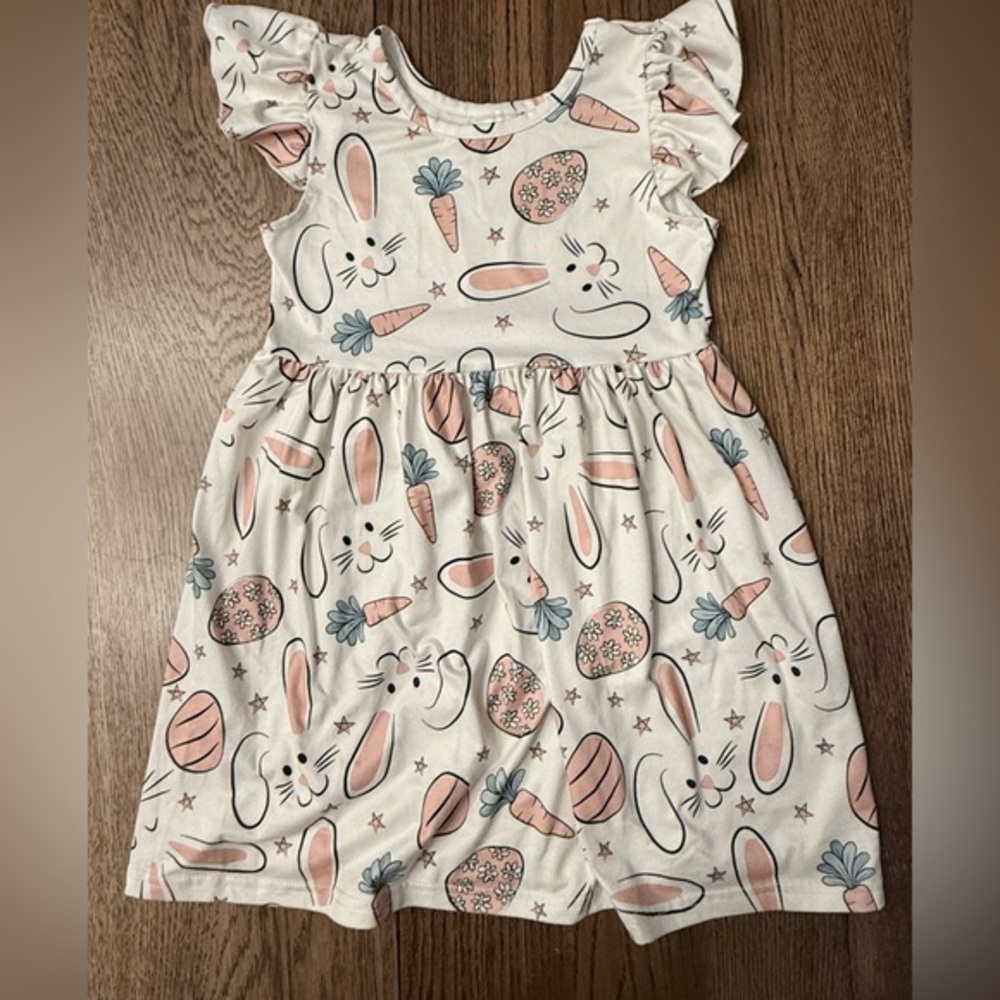 New Easter Bunny Dress EUC. Carrots Holiday Size 4/5 BQ